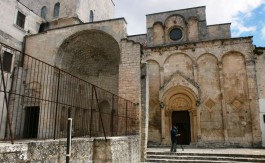 tomba-di-rotari-festambiente-sud-monte-sant-angelo-gargano