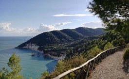 sentiero-dell-amore-baia-dei-mergoli-viganotica-gargano