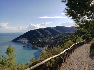 Sentiero Baia dei Mergoli – Vignanotica @ BB Villa Simone | Monte Sant'Angelo | Puglia | Italia