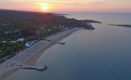 baia-dei-lombardi-spiaggia